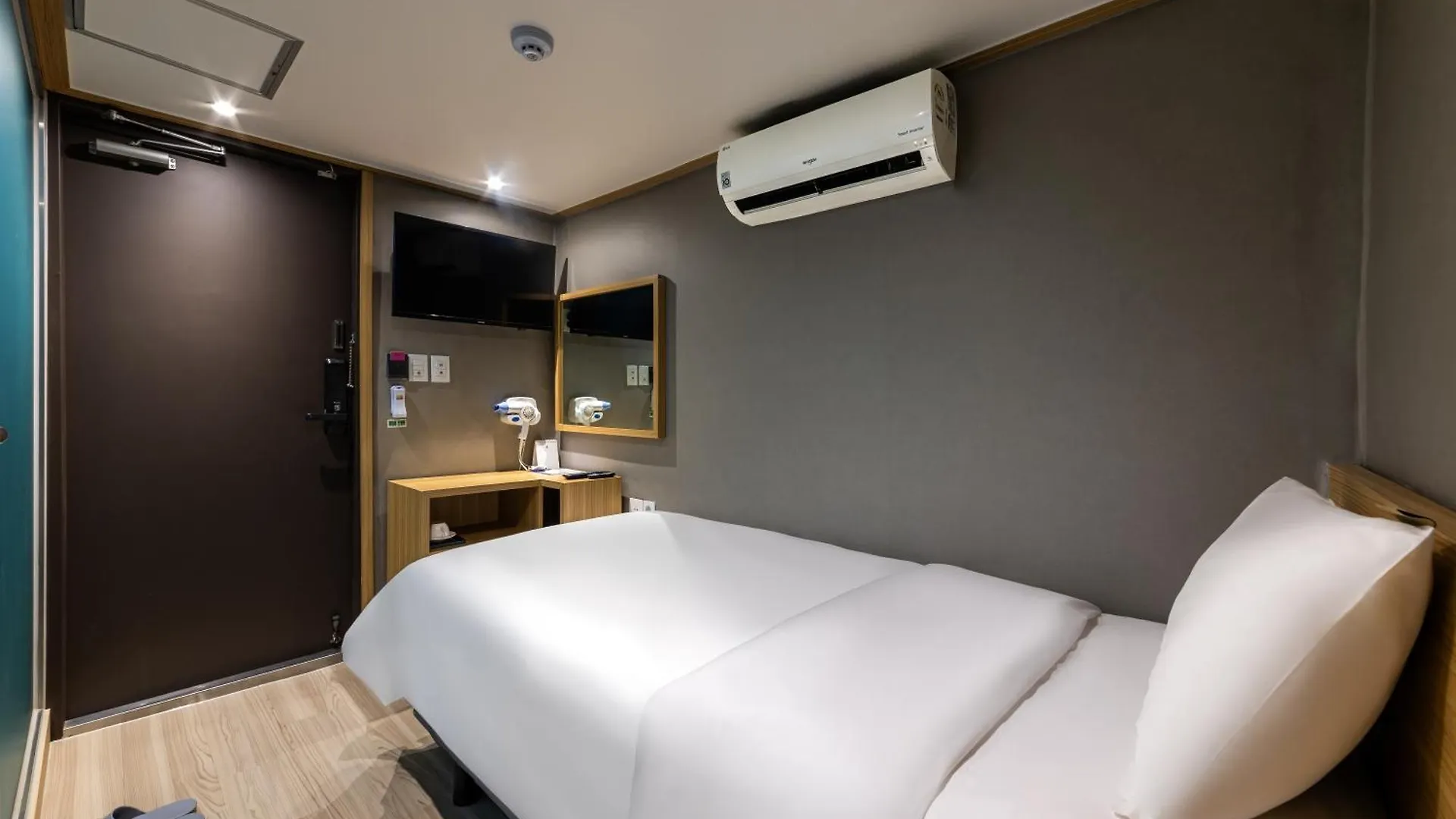 Hotel About Stay Seoul